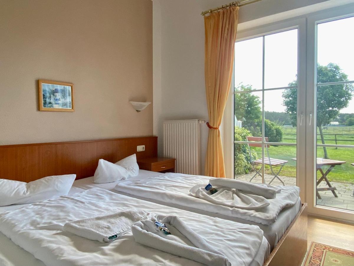 Friesenhof Hotel-Restaurant-Reitanlage Trassenheide Zewnętrze zdjęcie