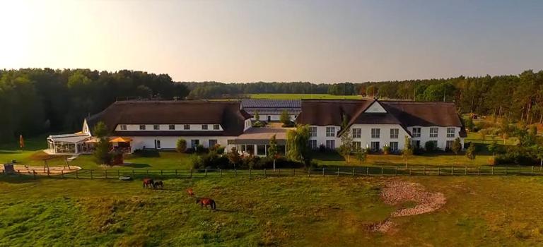 Friesenhof Hotel-Restaurant-Reitanlage Trassenheide Zewnętrze zdjęcie