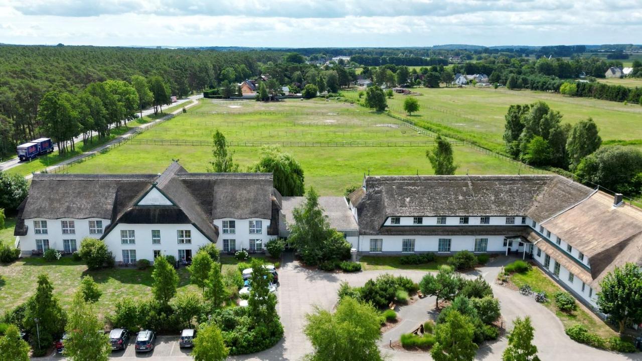 Friesenhof Hotel-Restaurant-Reitanlage Trassenheide Zewnętrze zdjęcie