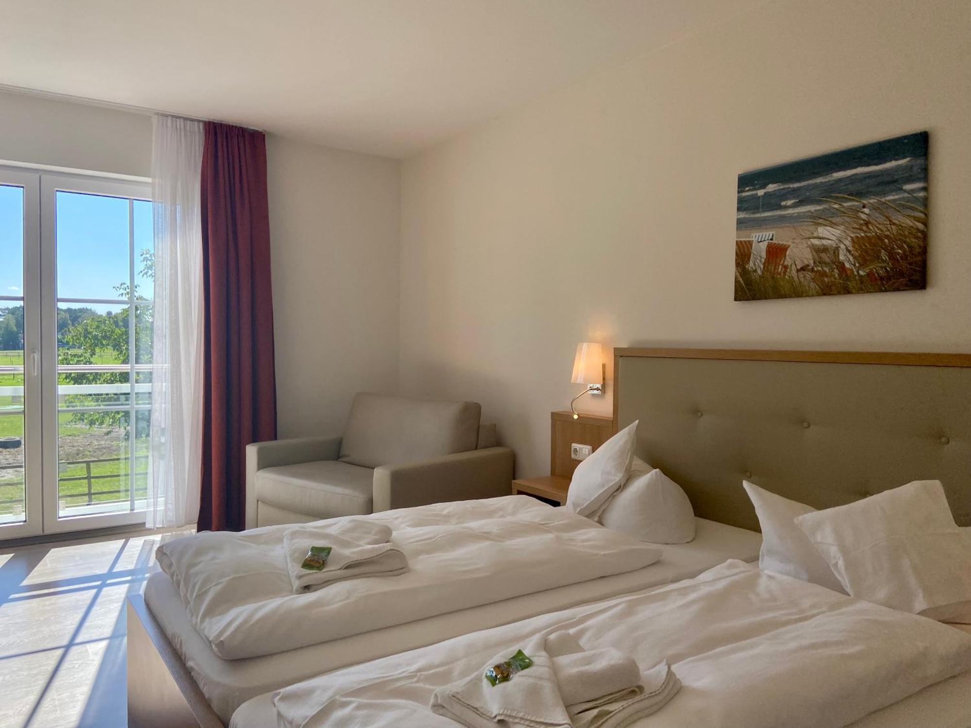 Friesenhof Hotel-Restaurant-Reitanlage Trassenheide Zewnętrze zdjęcie