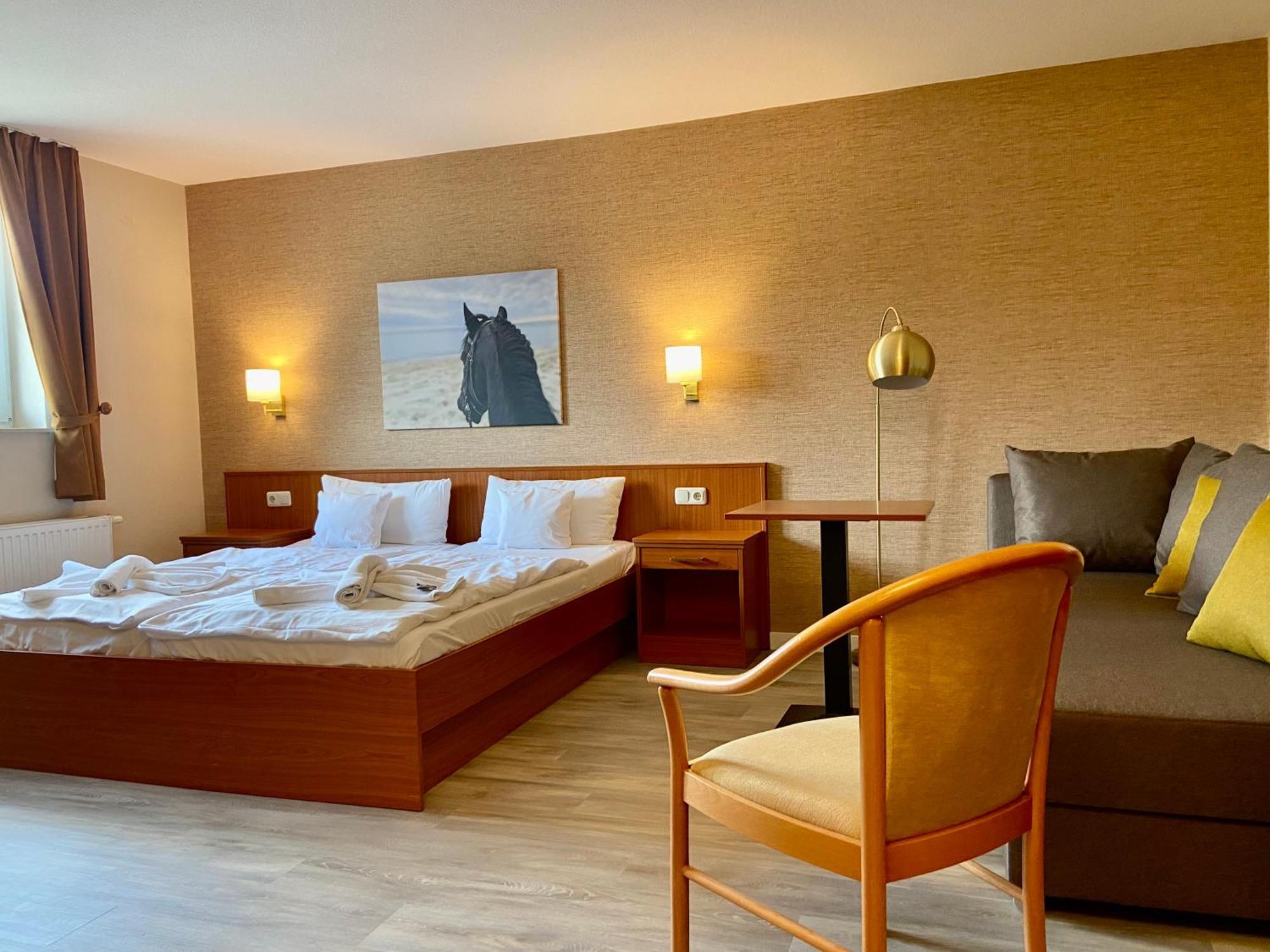 Friesenhof Hotel-Restaurant-Reitanlage Trassenheide Zewnętrze zdjęcie