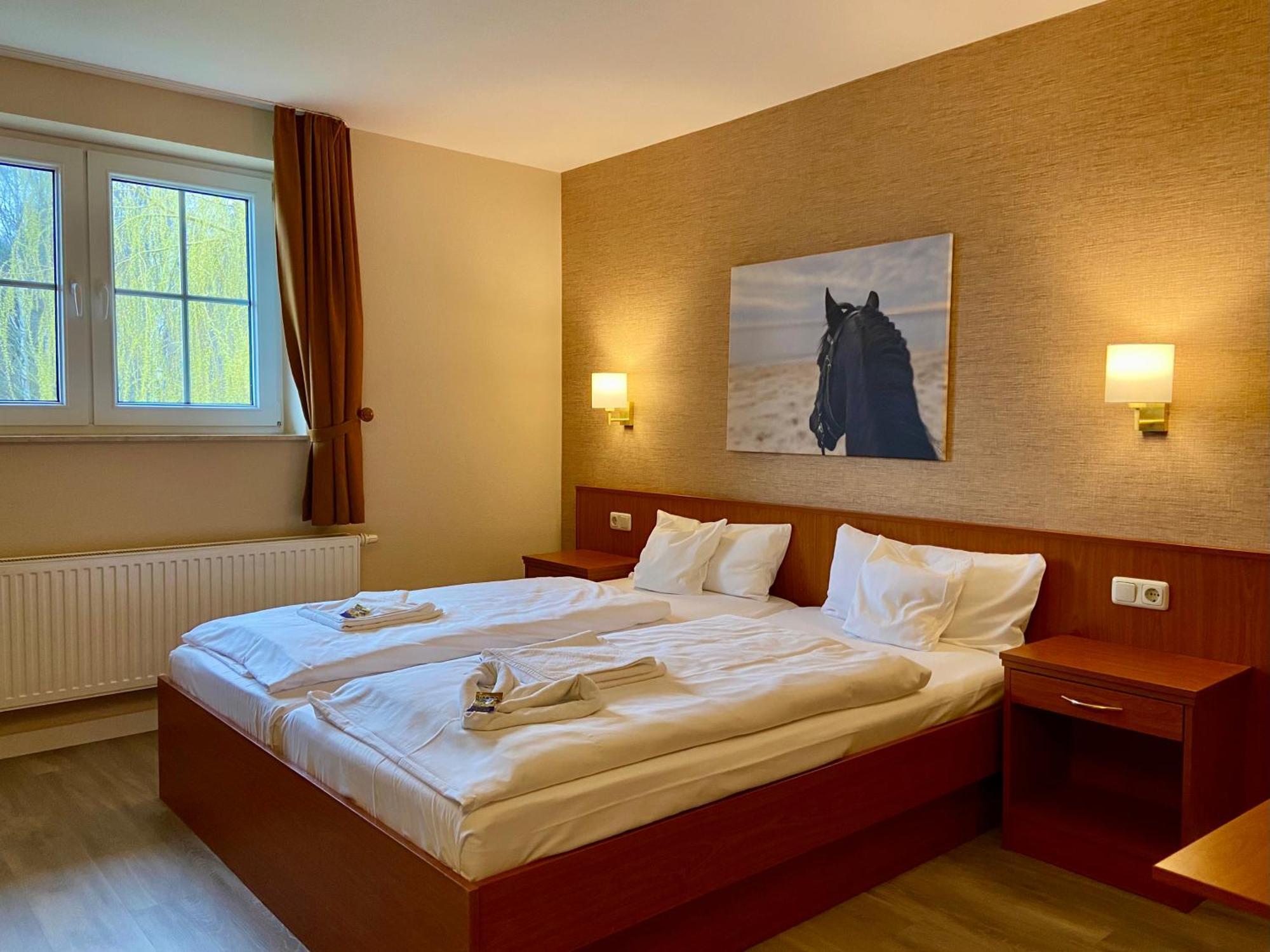 Friesenhof Hotel-Restaurant-Reitanlage Trassenheide Pokój zdjęcie