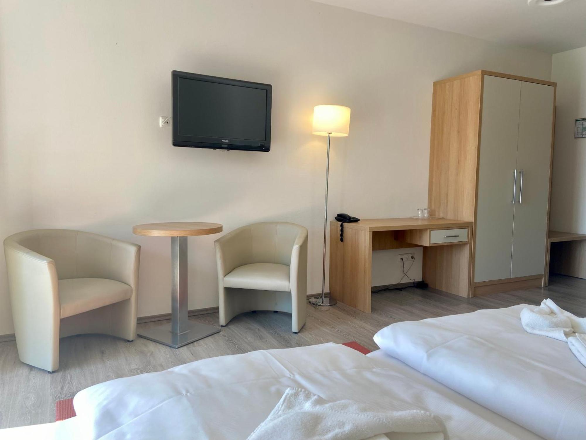 Friesenhof Hotel-Restaurant-Reitanlage Trassenheide Pokój zdjęcie
